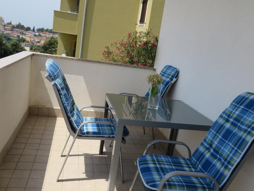 Apartments Villa Urbajs Vrsar Exterior foto