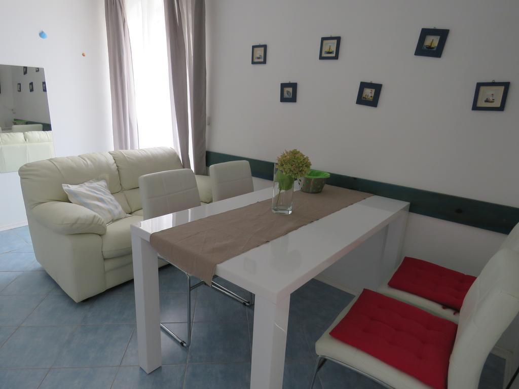 Apartments Villa Urbajs Vrsar Exterior foto