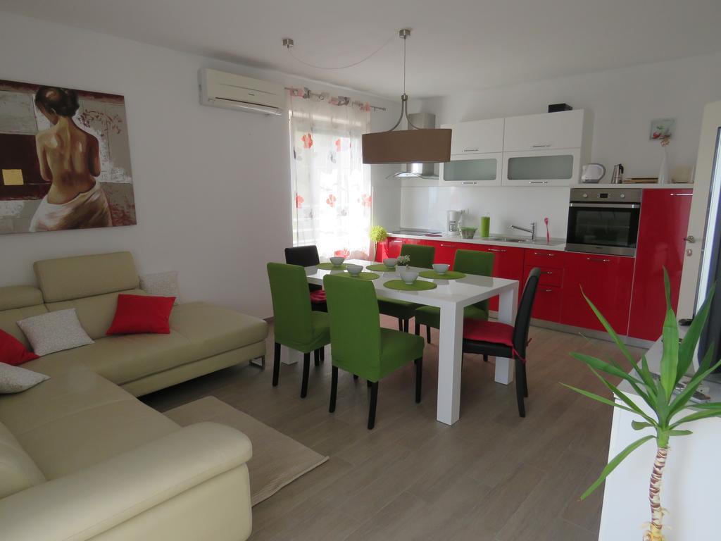 Apartments Villa Urbajs Vrsar Habitación foto