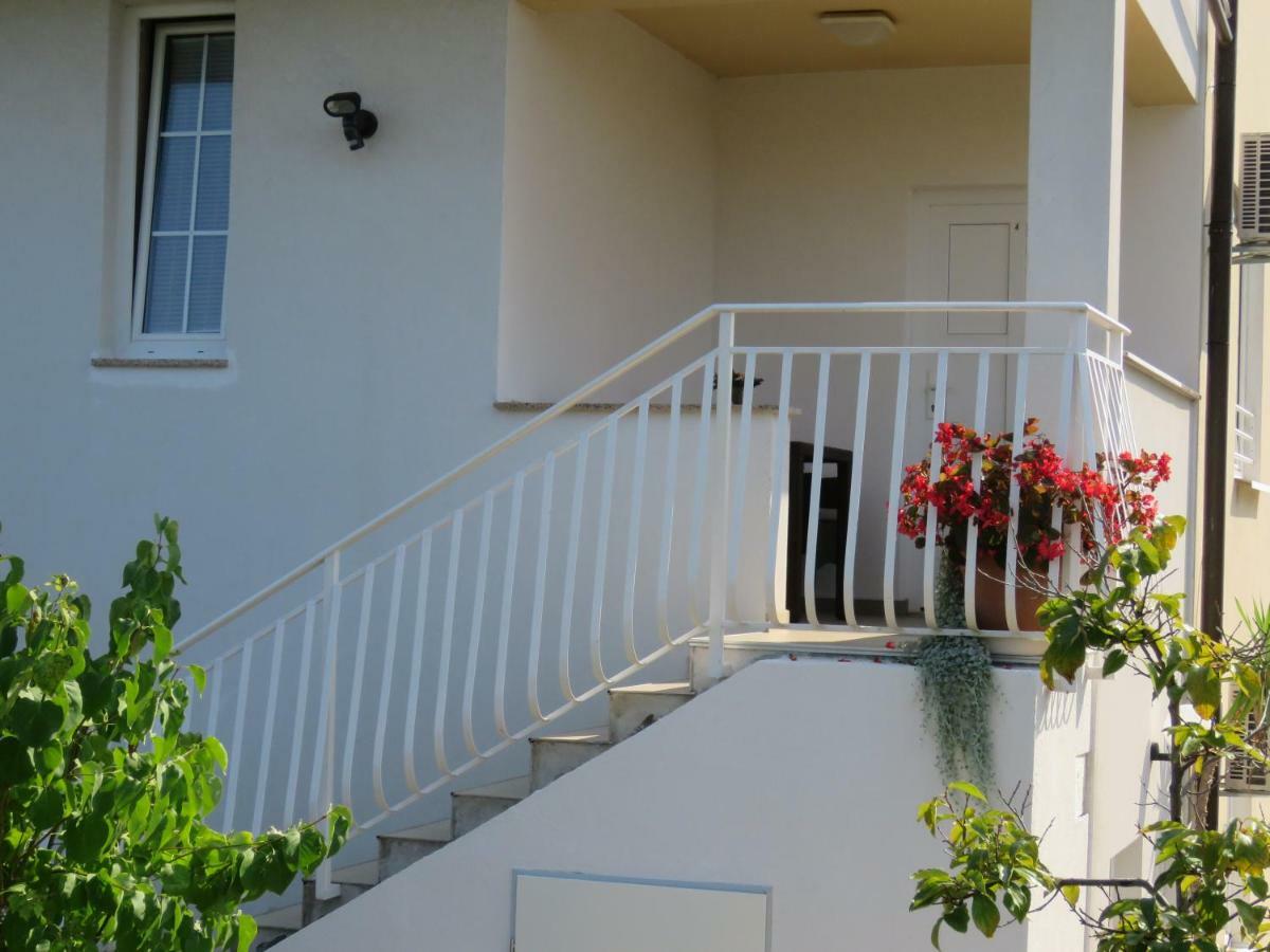 Apartments Villa Urbajs Vrsar Exterior foto